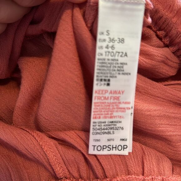 Topshop Cold Shoulder Ruffle V Neck Crinkle Light Pink Beachy Casual Romper - Picture 14 of 16